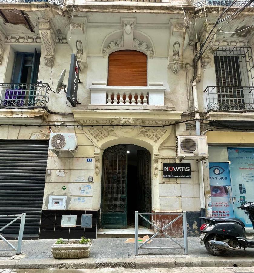 Appartement Dans Immeuble Haussmanien アルジェ エクステリア 写真