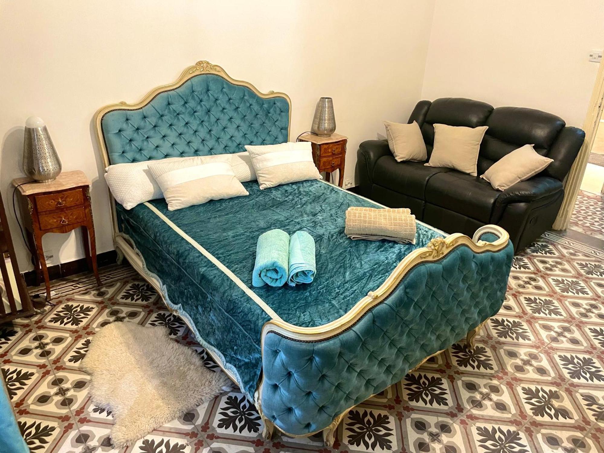 Appartement Dans Immeuble Haussmanien アルジェ エクステリア 写真