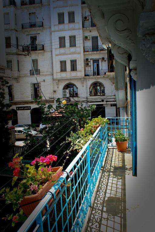 Appartement Dans Immeuble Haussmanien アルジェ エクステリア 写真